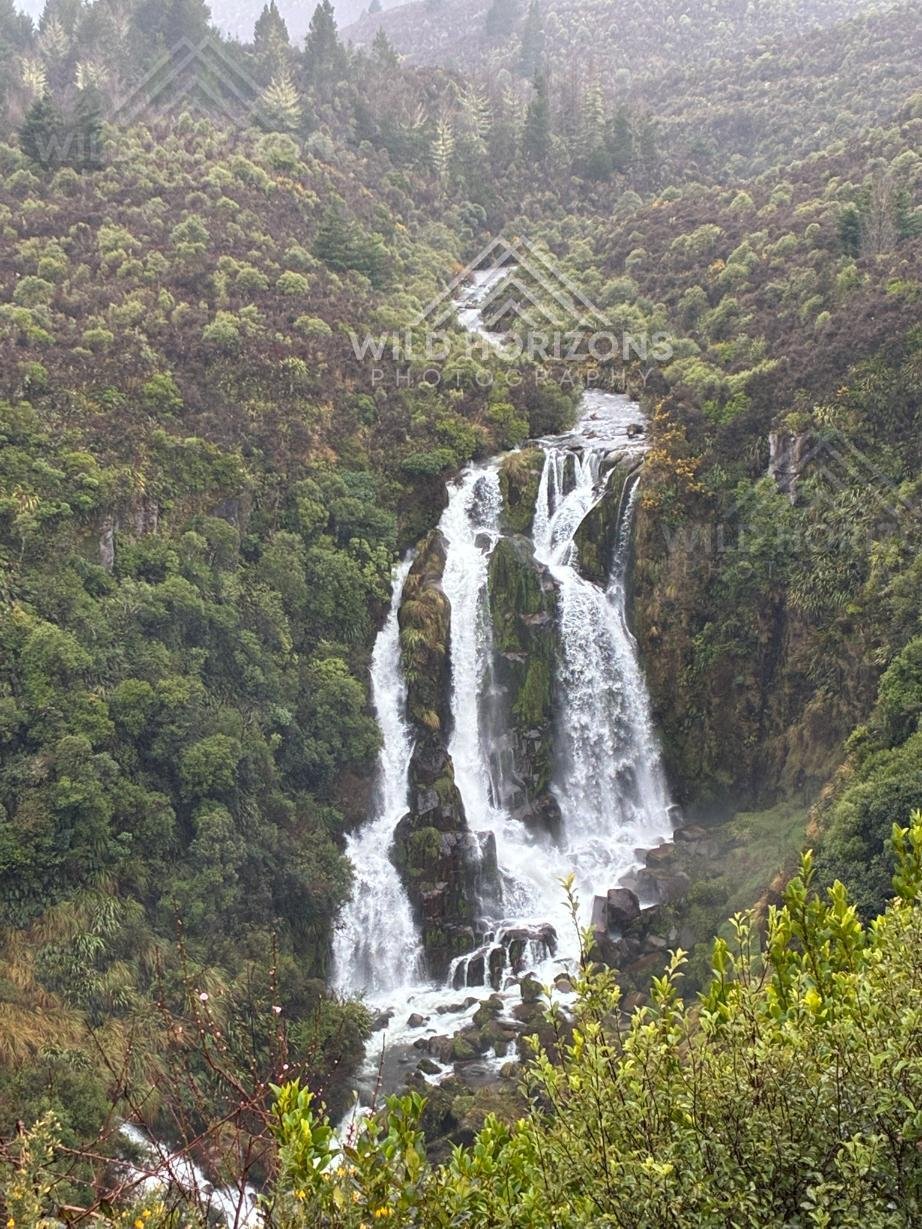 Waipunga Falls. Taupō–Napier Road, New Zealand